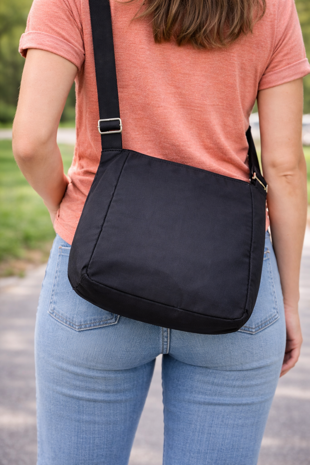 Baggallini Town Bagg Special Edition Crossbody/Shoulder Bag Black